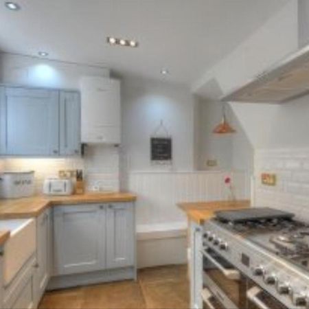 Little Monmouth 4 Bedroom Cottage, Old Town Lyme Regis, Dog Friendly And Parking Bagian luar foto