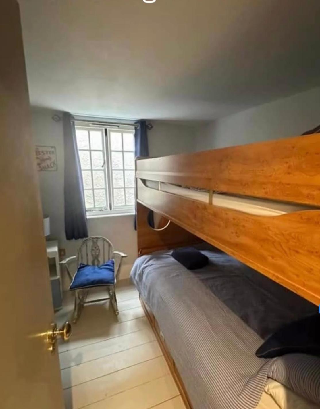 Little Monmouth 4 Bedroom Cottage, Old Town Lyme Regis, Dog Friendly And Parking Bagian luar foto