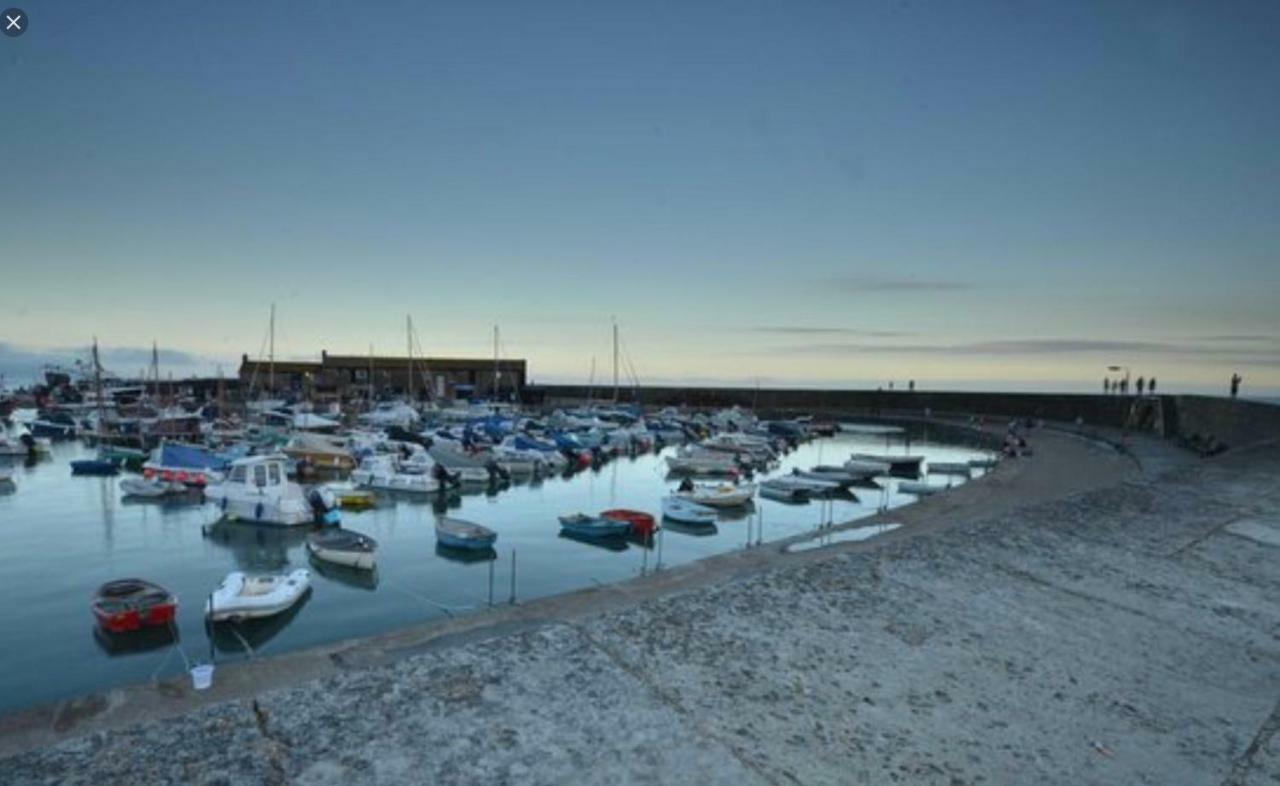 Little Monmouth 4 Bedroom Cottage, Old Town Lyme Regis, Dog Friendly And Parking Bagian luar foto